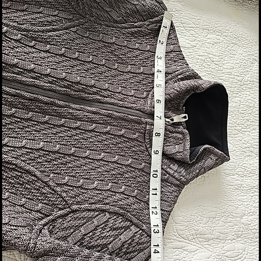 Spyder Full Zipped Turtleneck Cable Knit Sweater - Picture 7 of 15